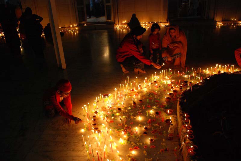 фестиваль света и огня в Индии