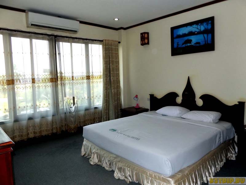 Отель Lane-Xang Hotel на берегу Меконга во Вьентьяне