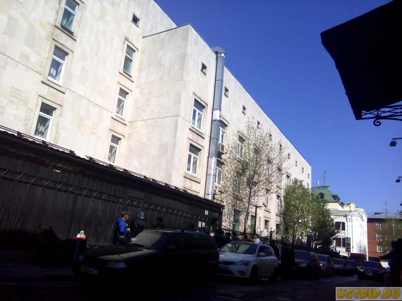 встать на консульский учёт в Посольстве Узбекистана в Москве