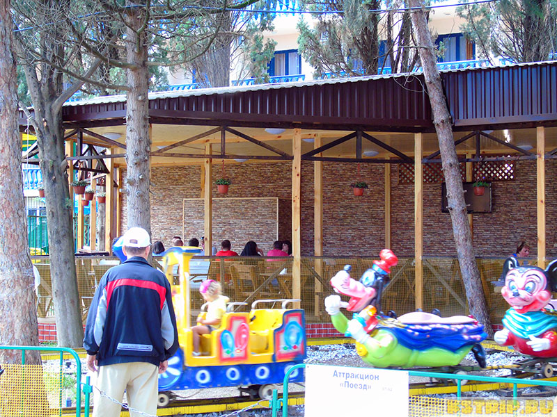 Луна-Парк в Лазаревском - парк аттракционов для детей