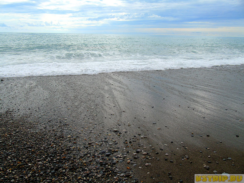 Пляж «Морская звезда» в Лазаревском - каждый найдёт свой уголок