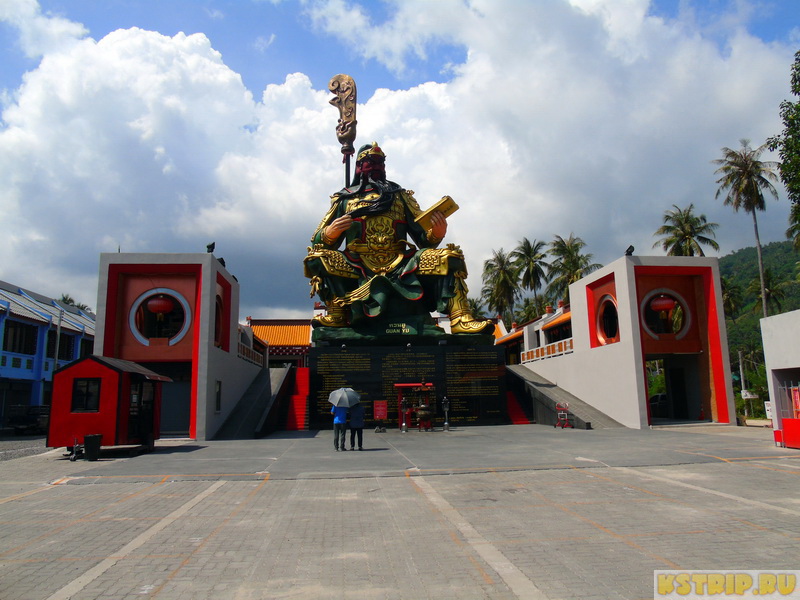 Китайский храм Гуань Юй (Guan Yu) на острове Самуи
