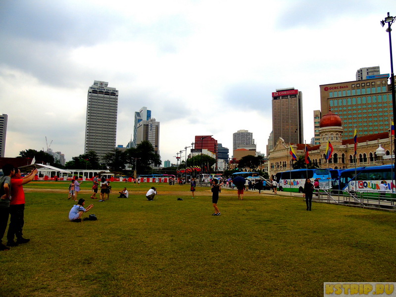 Площадь Независимости (Мердека) в Куала-Лумпуре + Мечеть Masjid Jamek