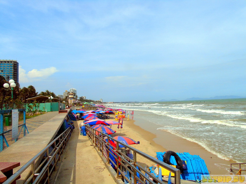 Задний пляж, или Back beach в Вунгтау – самый оживлённый пляж города