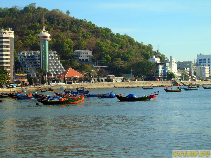 Передний пляж в Вунгтау (Front beach) и набережная – отличное место для прогулки