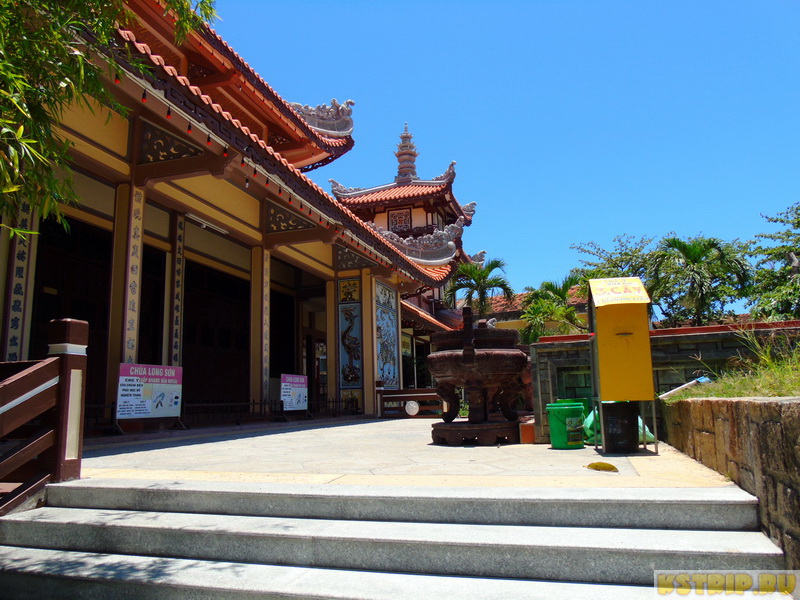 Пагода Лонг Шон в Нячанге и Большой сидящий Будда