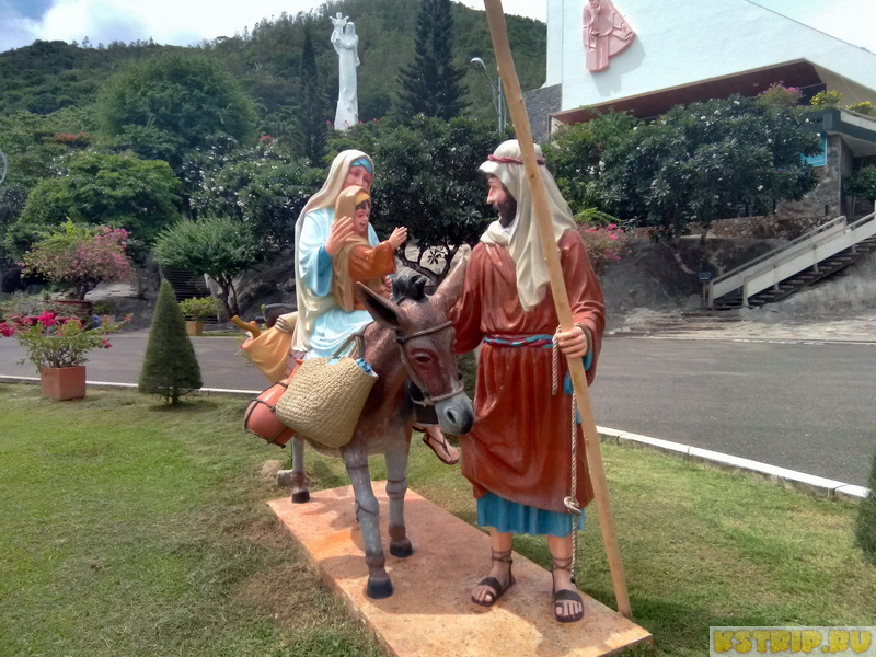 Статуя Девы Марии в Вунгтау и крест Христа - обязательны к посещению!